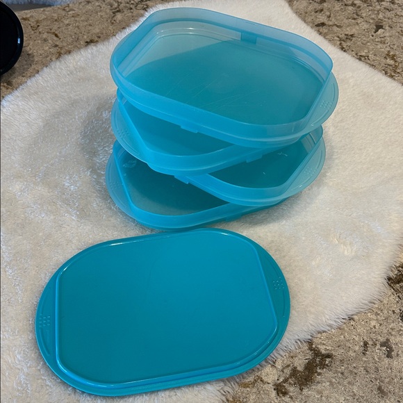 Tupperware burger stacker containers - Picture 2 of 3